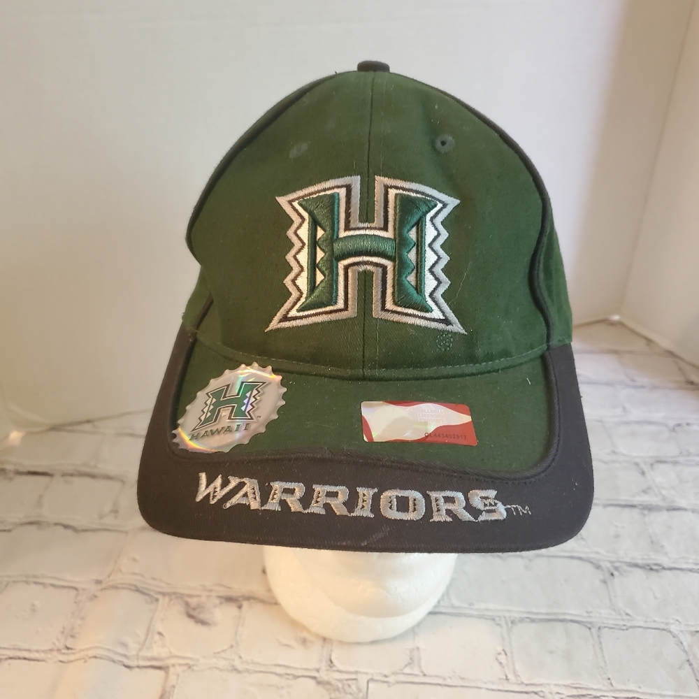 UNIVERSITY OF HAWAII RAINBOW WARRIORS GREEN BLACK EMBROIDERED SIZE ADJUSTABLE